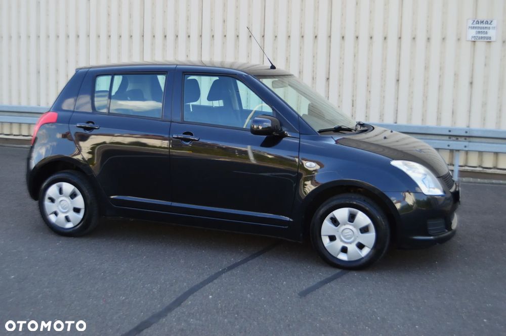 Suzuki Swift - 8