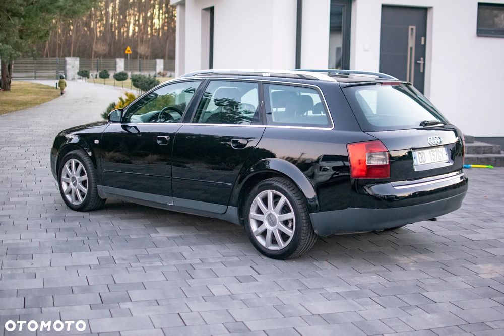 Audi A4 Avant - 25