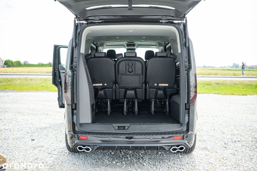 Ford Tourneo Custom - 24