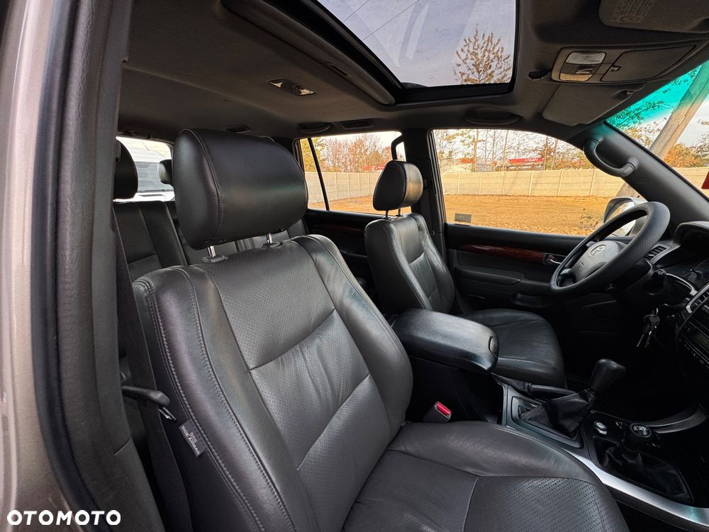 Toyota Land Cruiser 3.0 D Sol - 11