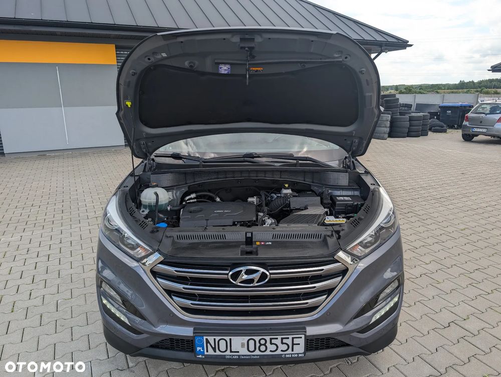 Hyundai Tucson 1.7 CRDI BlueDrive Style 2WD - 18