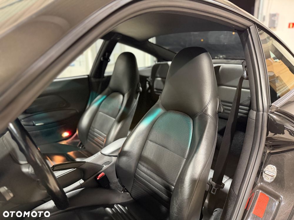 Porsche 911 Carrera - 20