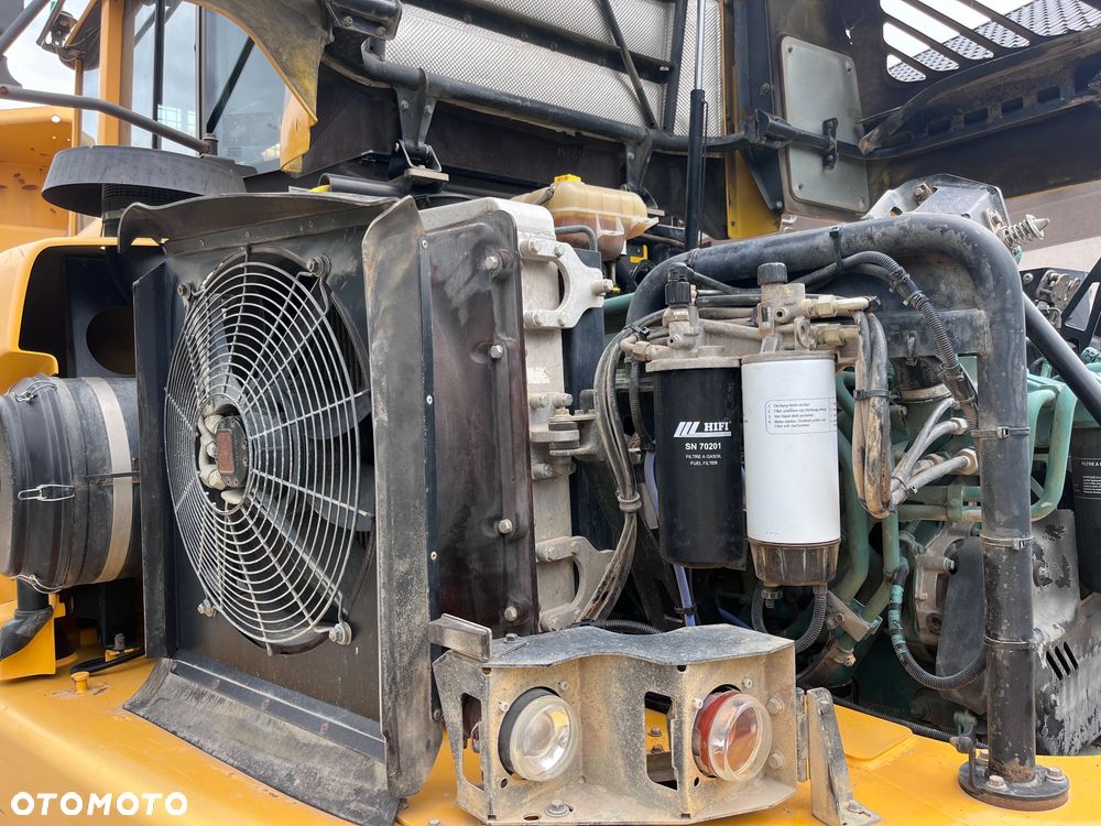 Volvo A25E - 18