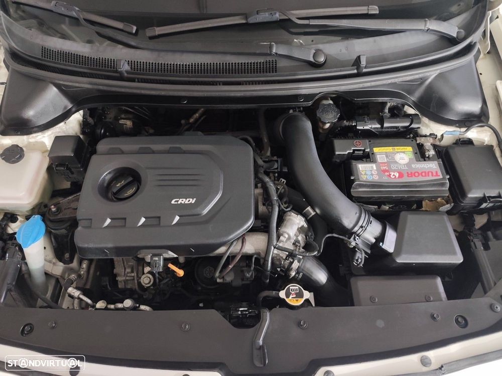 Hyundai i20 1.1 CRDi Blue Access+Bluetooth+Comandos no Volante - 23