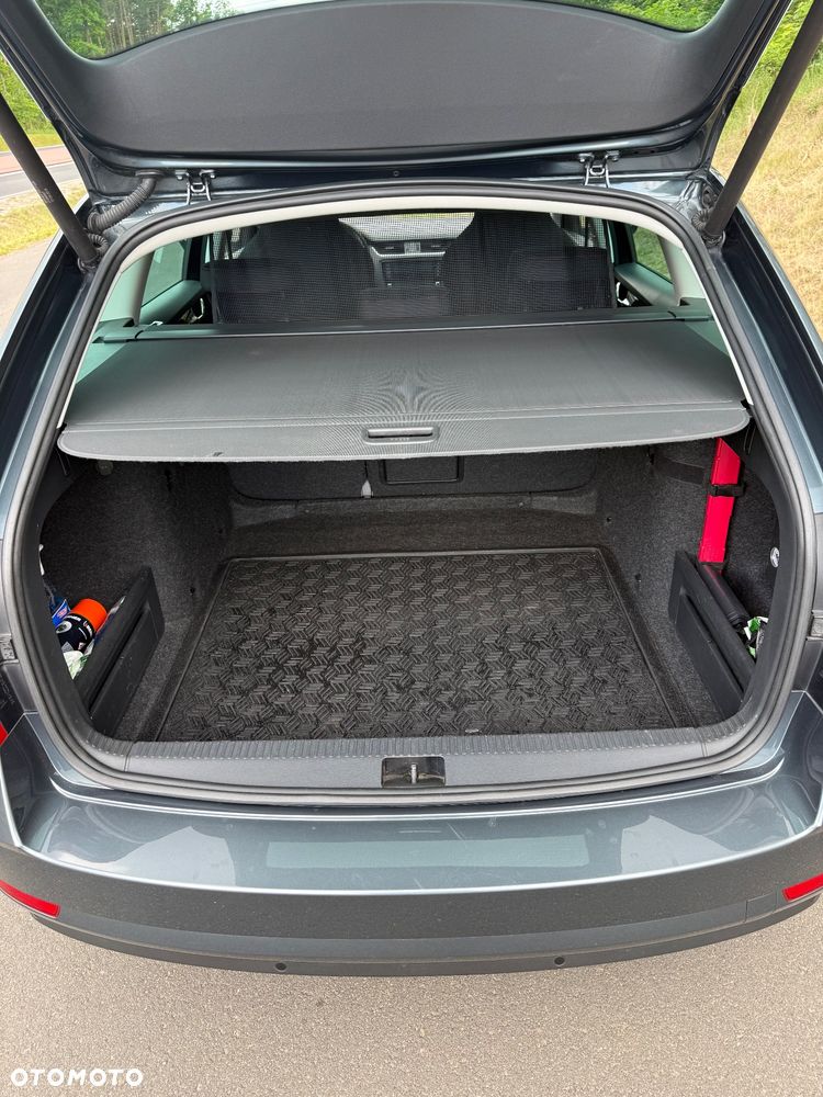 Skoda Octavia 1.6 TDI DSG Premium Edition - 21