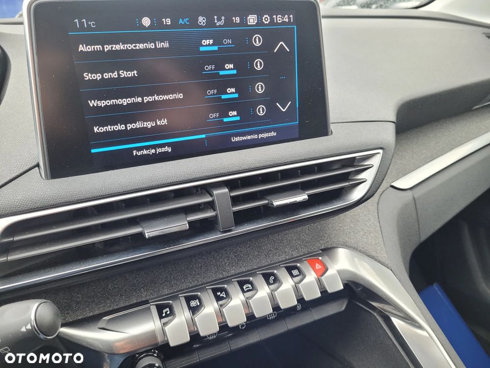 Peugeot 5008 - 19
