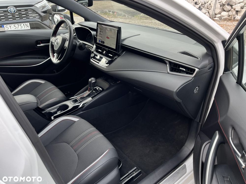 Toyota Corolla 1.8 Hybrid GR Sport - 23