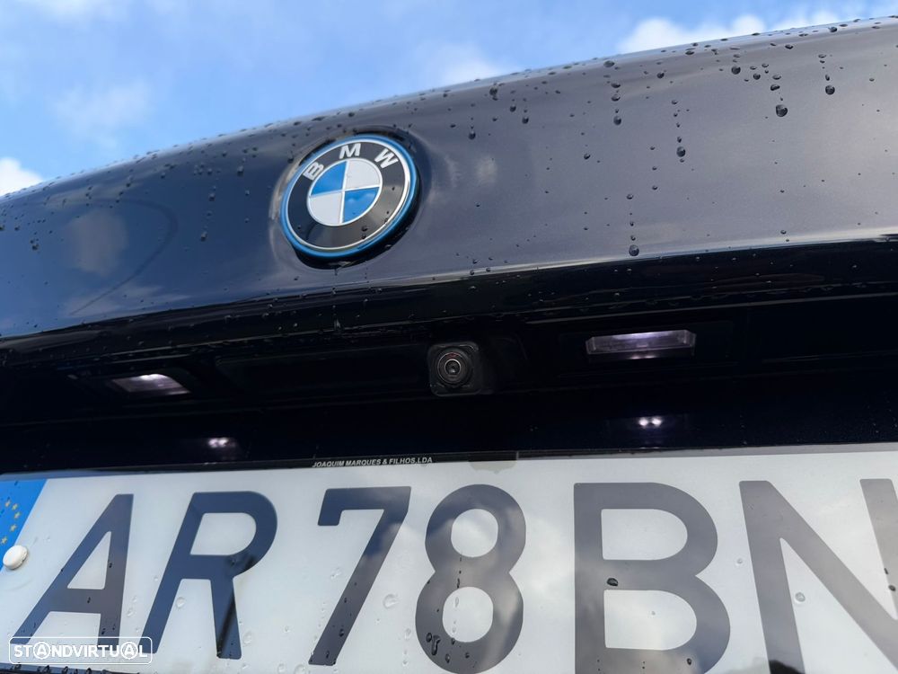 BMW 530 e Pack M - 12