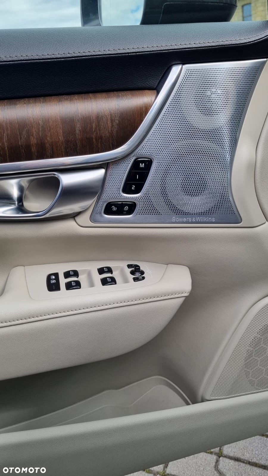 Volvo V90 Cross Country - 19