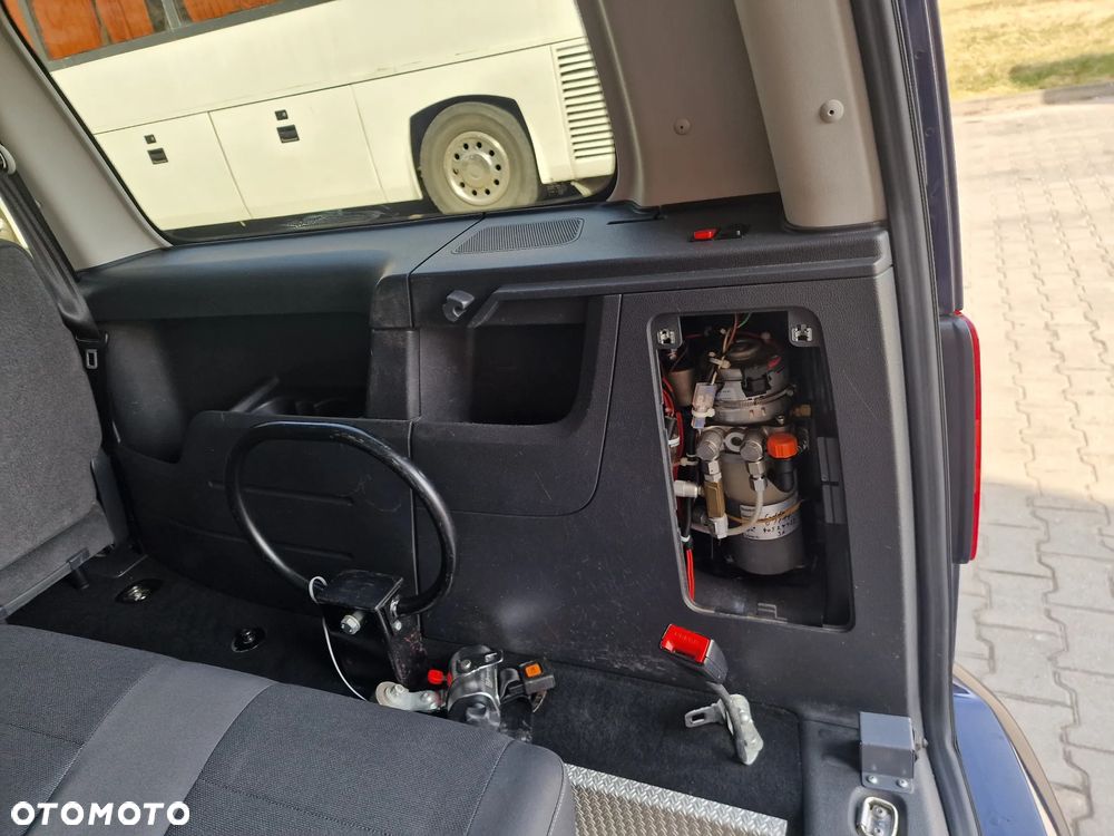 Volkswagen Caddy - 12