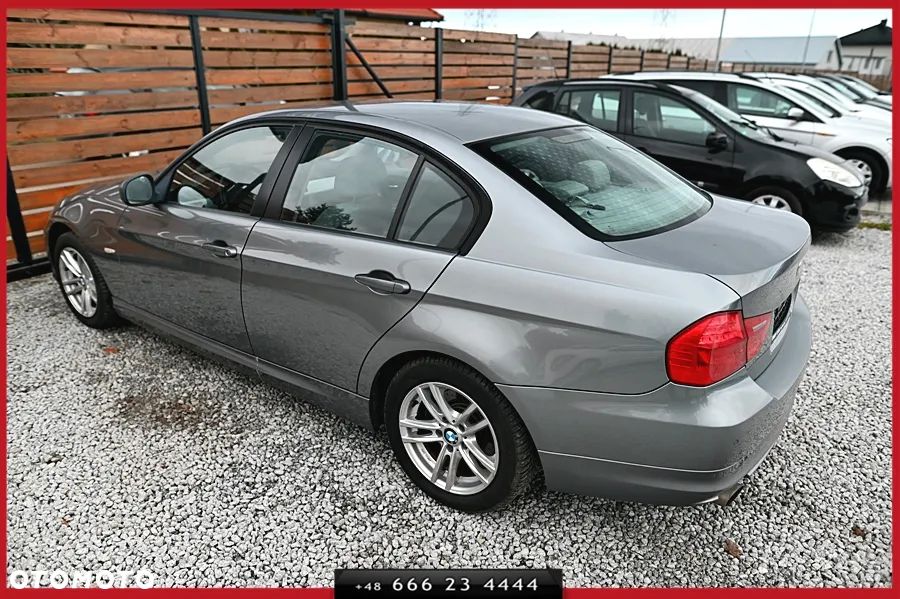 BMW Seria 3 320i Edition Sport - 10