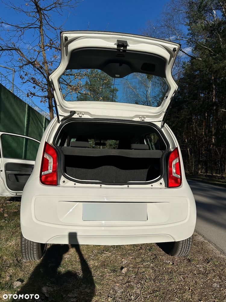 Volkswagen up! 1.0 take - 15