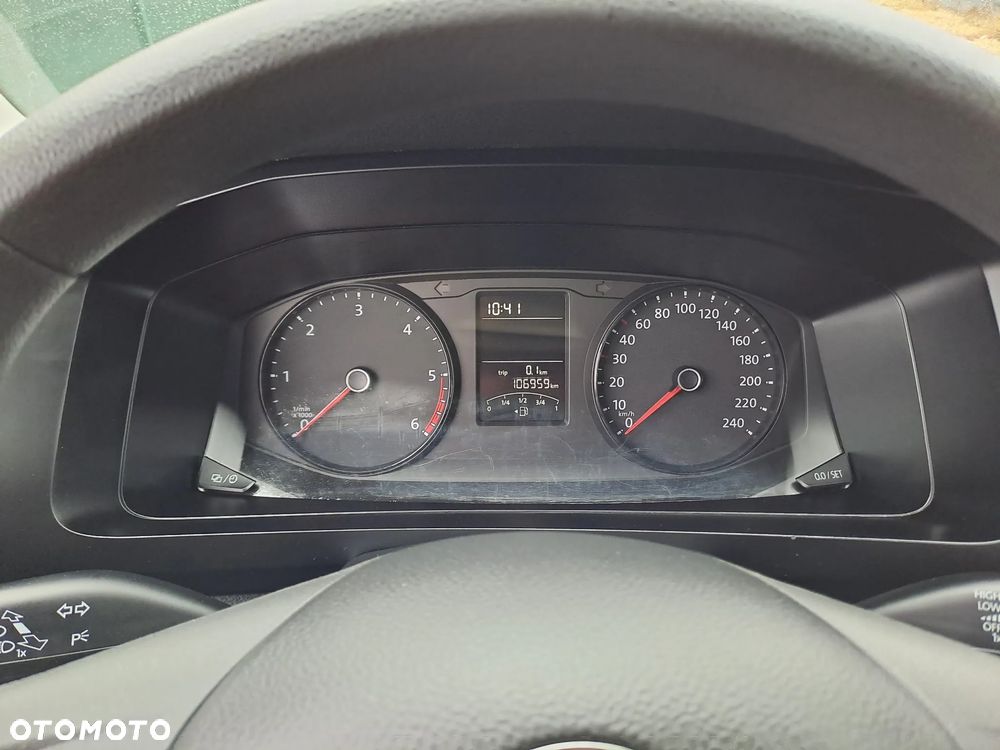 Volkswagen Transporter - 8