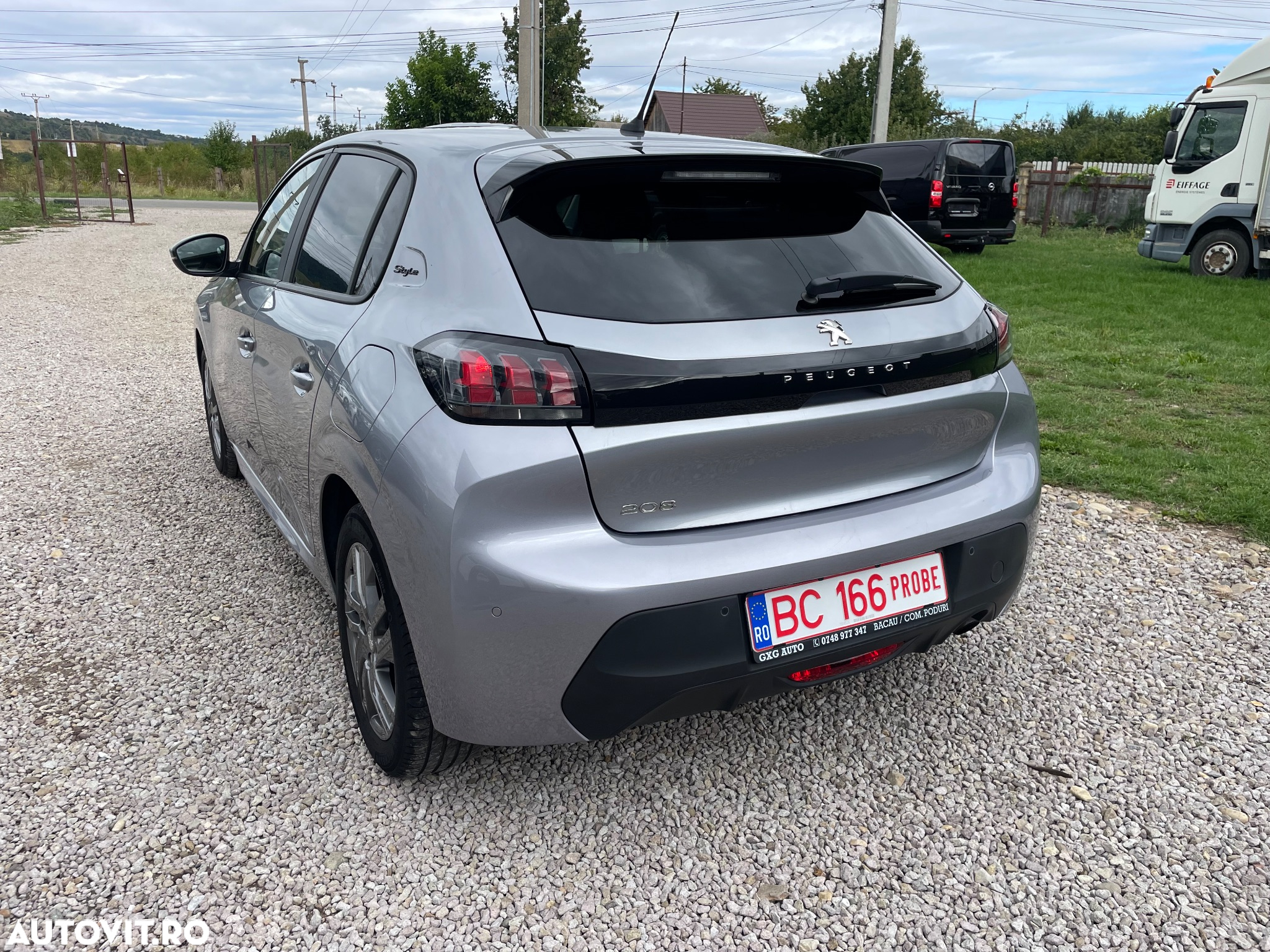 Peugeot 208 1.2L PureTech 75 S&S BVM5 Style - 3
