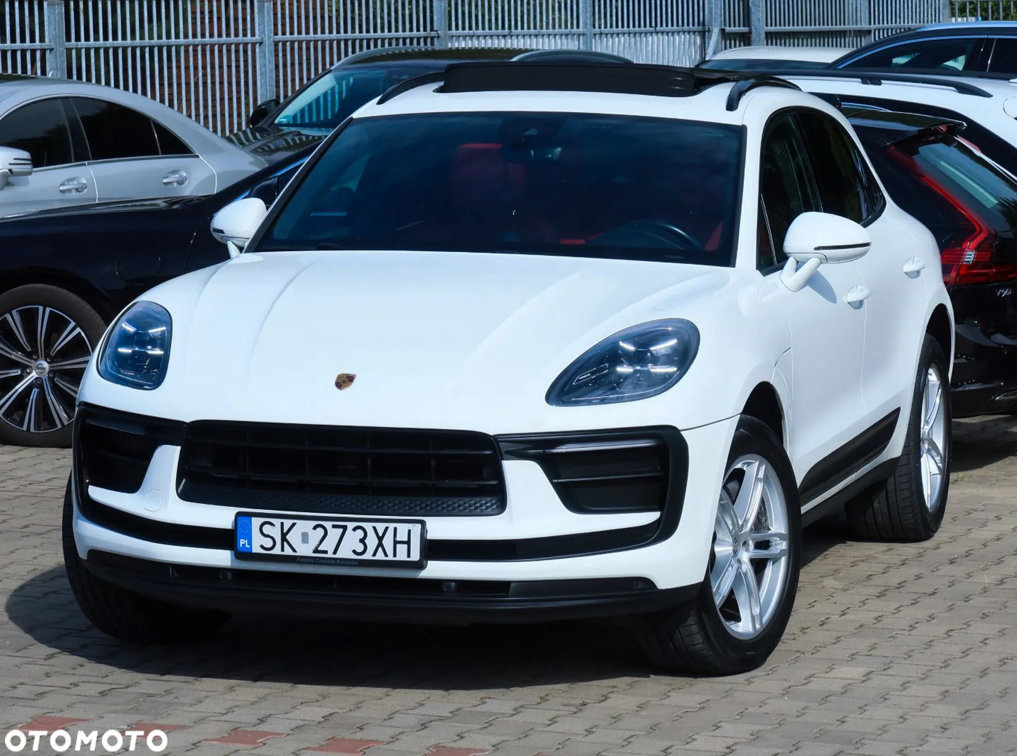 Porsche Macan - 1
