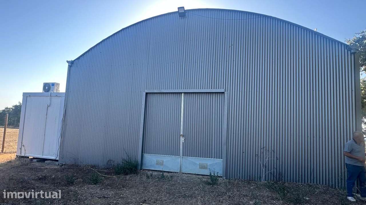 Armazém para Arrendar em Santarém - 220m² - Grande imagem: 2/23