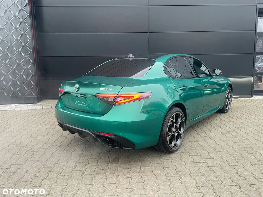 Alfa Romeo Giulia 2.0 Turbo Intensa Q4 - 3