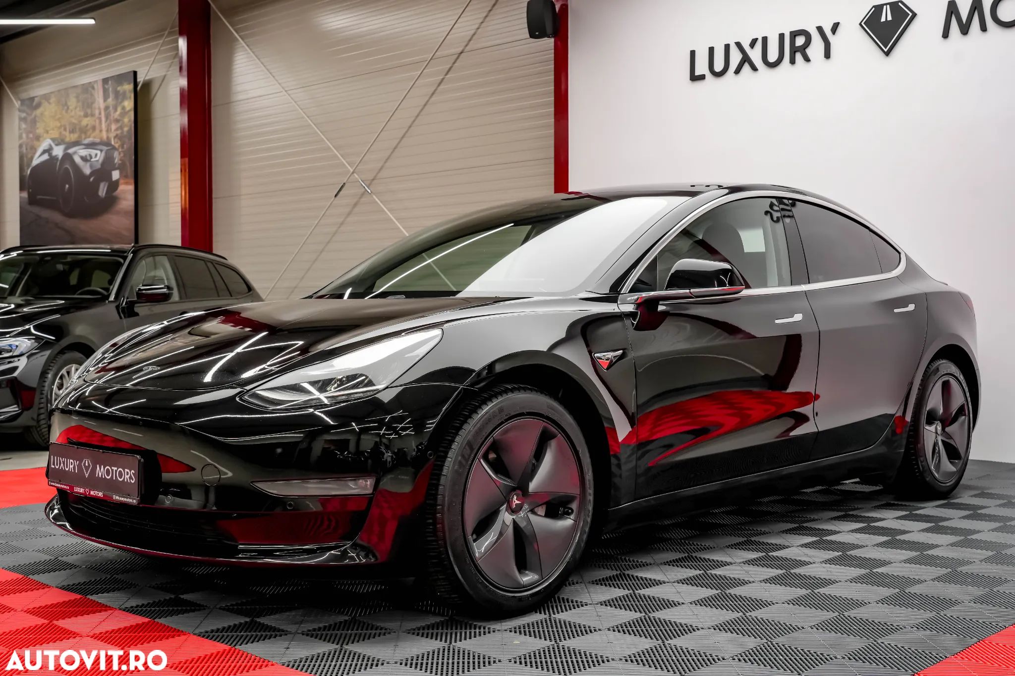 Tesla Model 3 Langstreckenbatterie Allradantrieb Dual Motor - 1