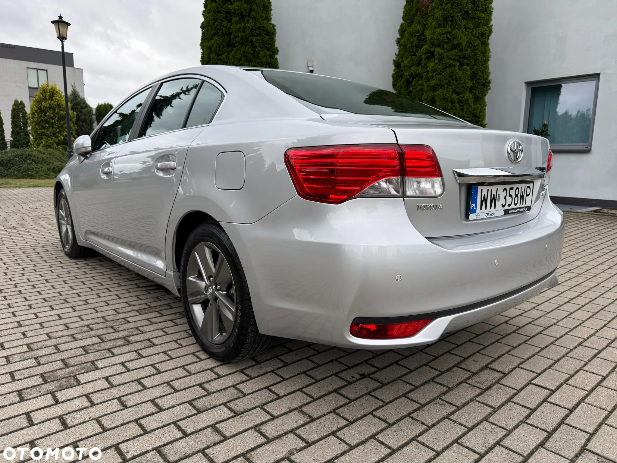 Toyota Avensis 2.0 Prestige - 18