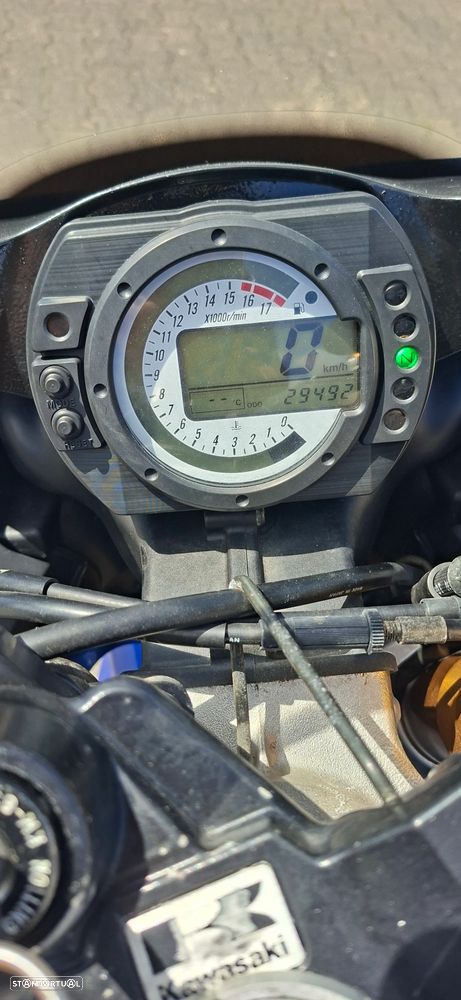 Kawasaki ZXR 636 - 8