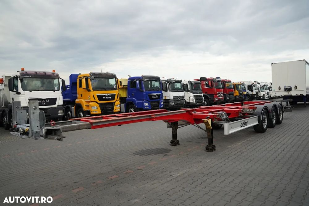 Fliegl / SEMIREMORCĂ CONTAINER / PENTRU TOATE CONTAINERELE / UNIVERSAL / EXTENSIBILĂ FAȚĂ ȘI SPATE / AXĂ RIDICABILĂ / AXE SAF / - 3