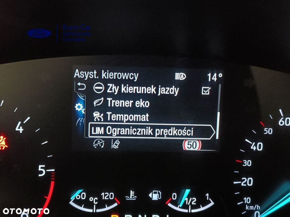 Ford Focus 2.0 EcoBlue STart-Stopp-System TITANIUM - 21