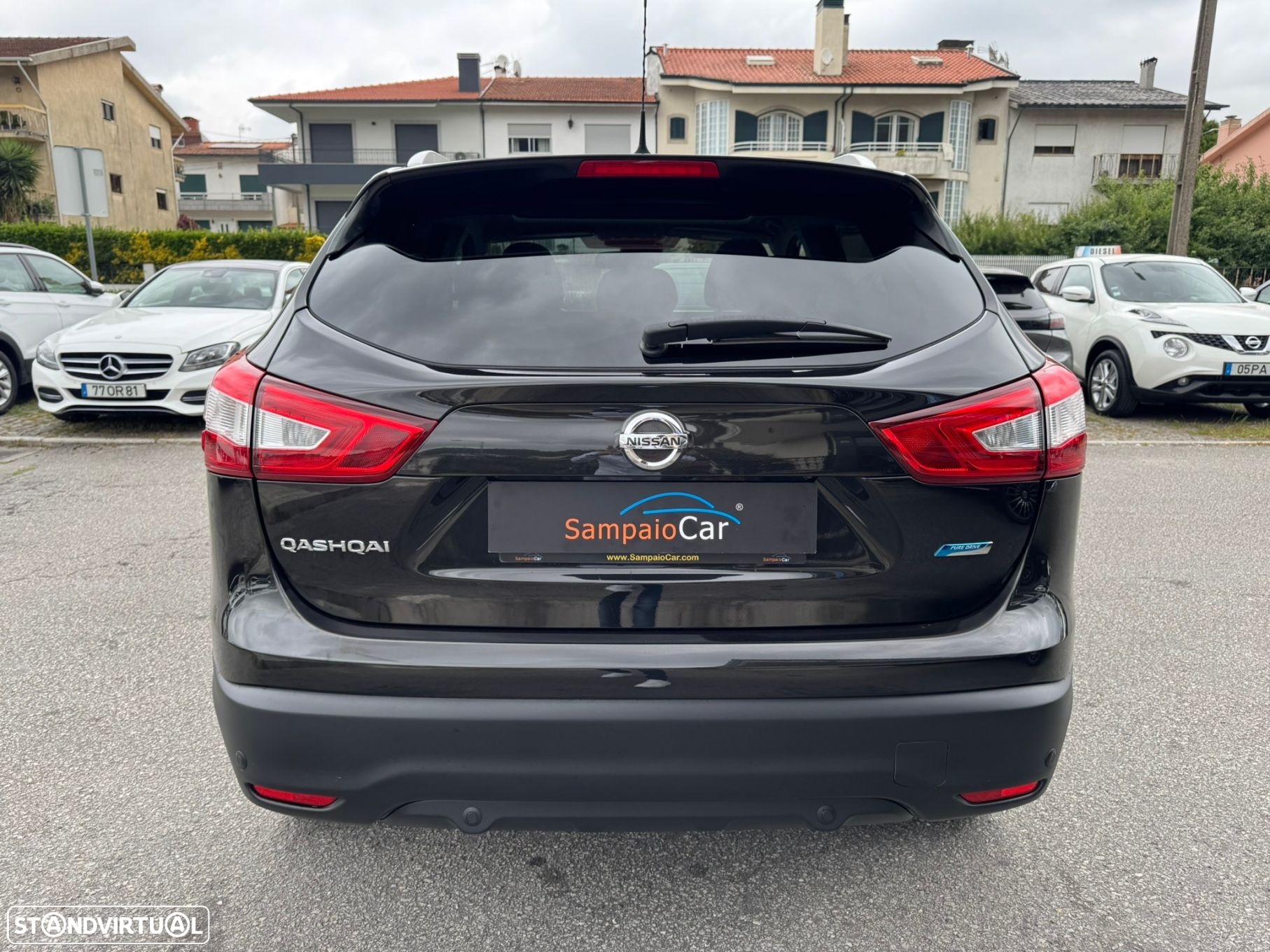 Nissan Qashqai 1.5 dCi N-Connecta 18 - 12