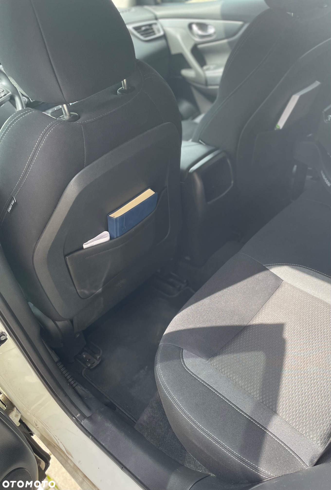 Nissan Qashqai 1.3 DIG-T N-Connecta DCT - 8