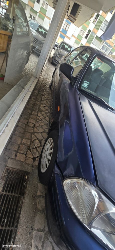 Honda Civic 1.4i S - 11