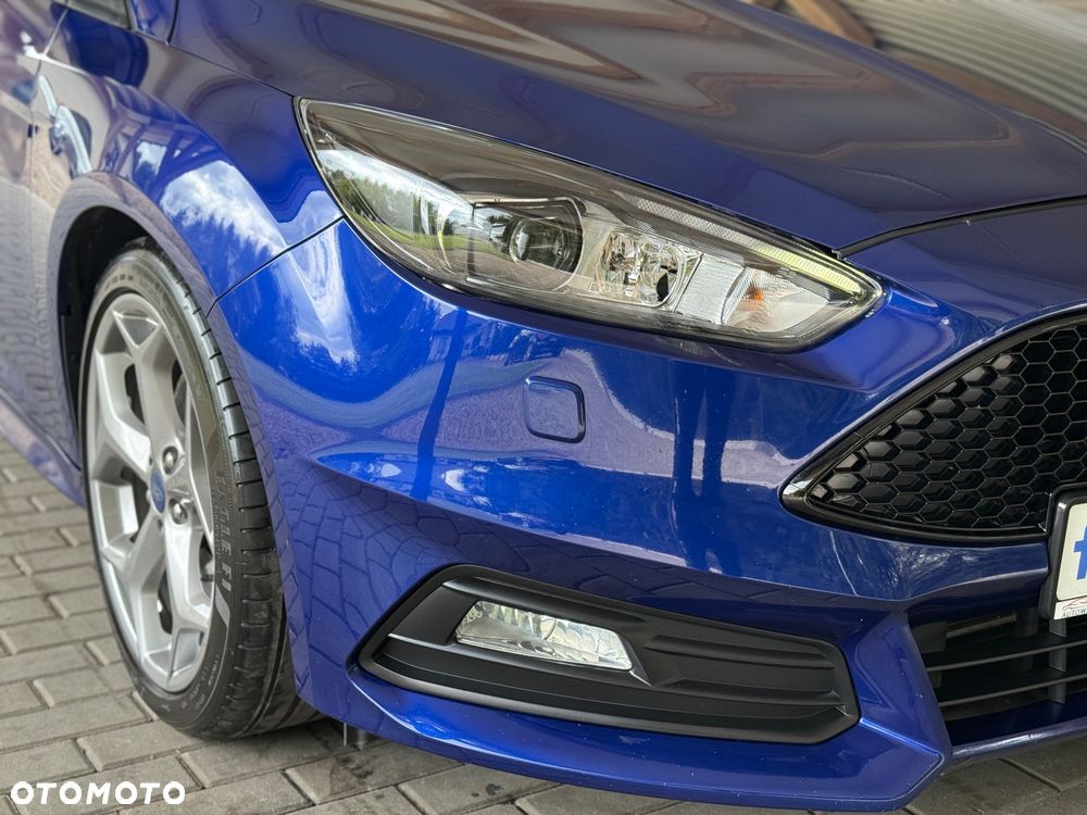Ford Focus 2.0 EcoBoost ST mit Leder-Exclusiv-Paket - 5