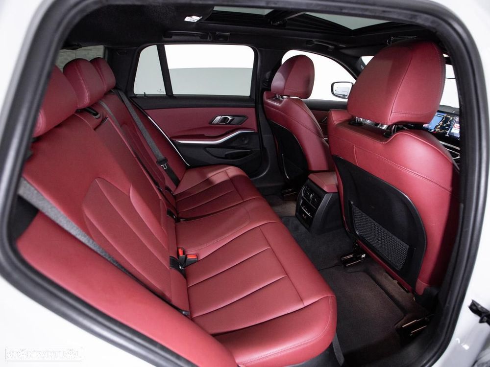 BMW 320 e Pack Desportivo M Auto - 14