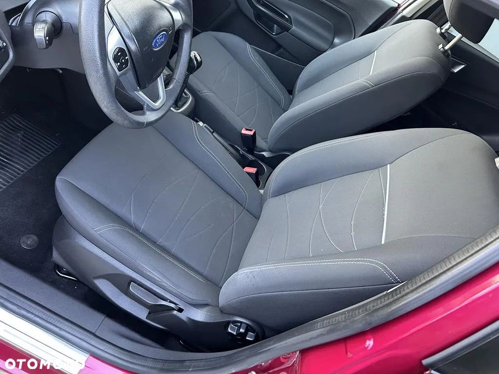 Ford Fiesta - 21