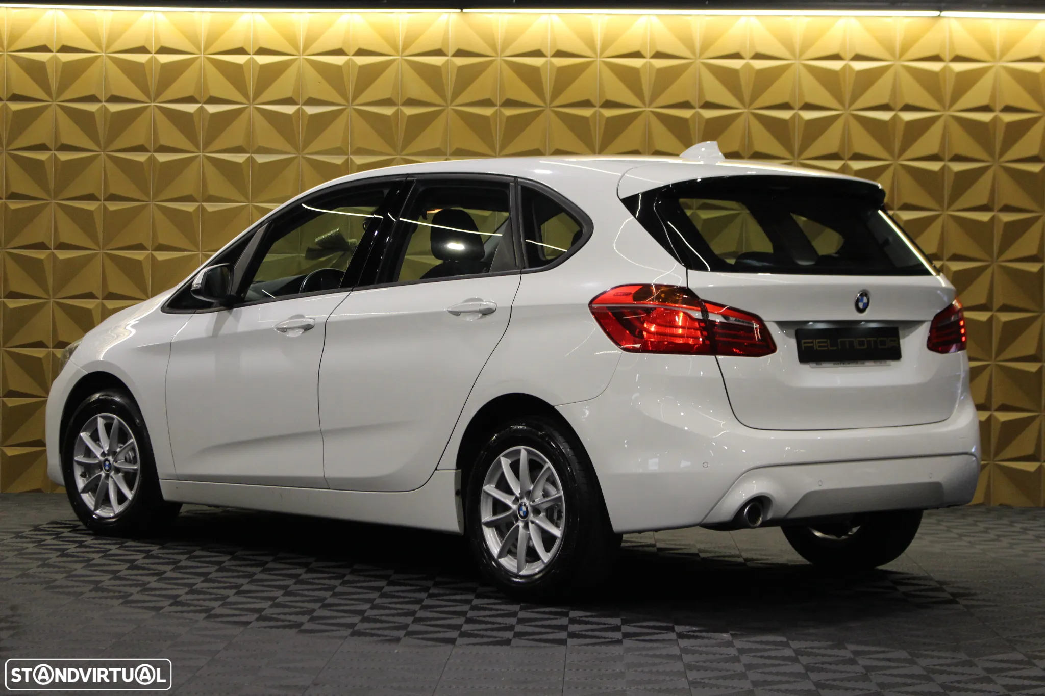BMW 216 Active Tourer d Advantage - 10