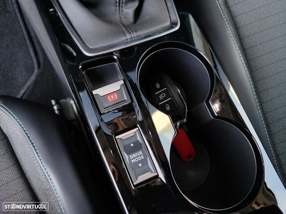 Peugeot 2008 1.2 PureTech Allure Pack - 16