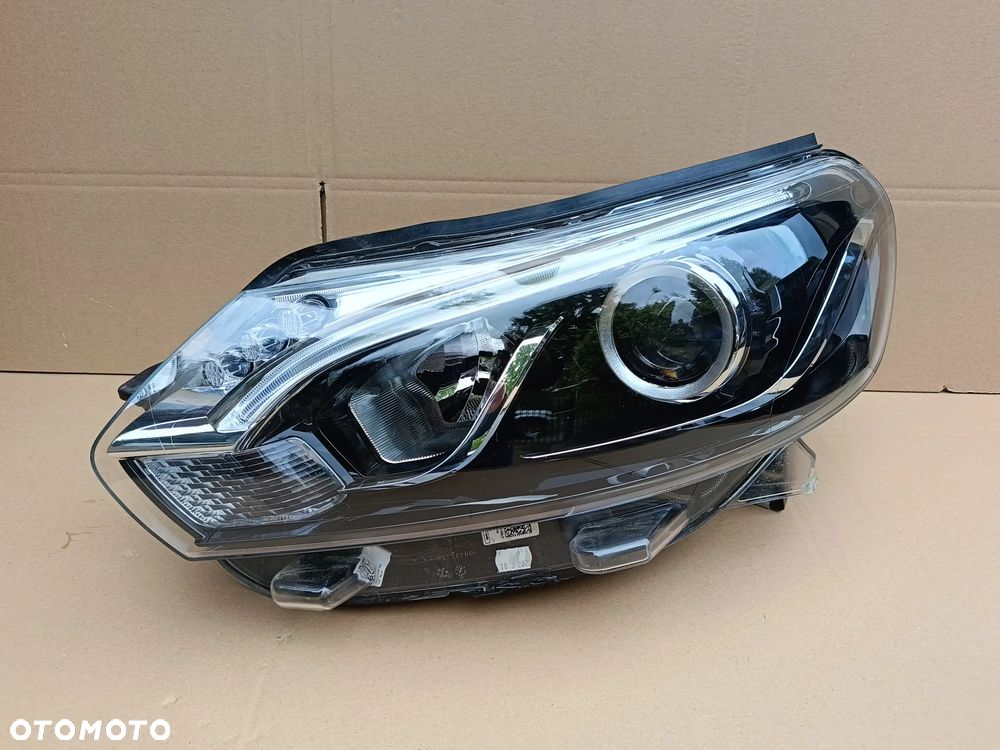 Bi-xenon przedni lewy LED Toyota Proace II 2 lampa 9808589980-00