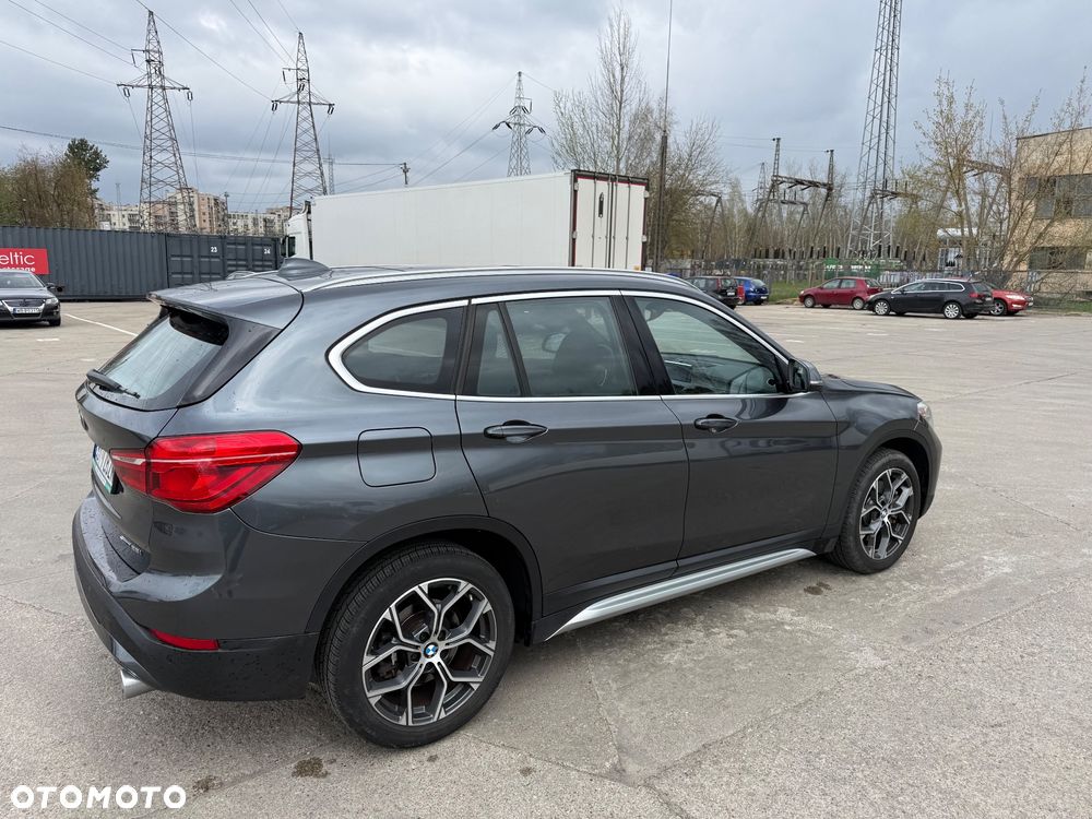BMW X1 xDrive25i xLine sport - 9