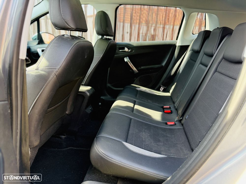 Peugeot 2008 1.2 PureTech Allure - 18