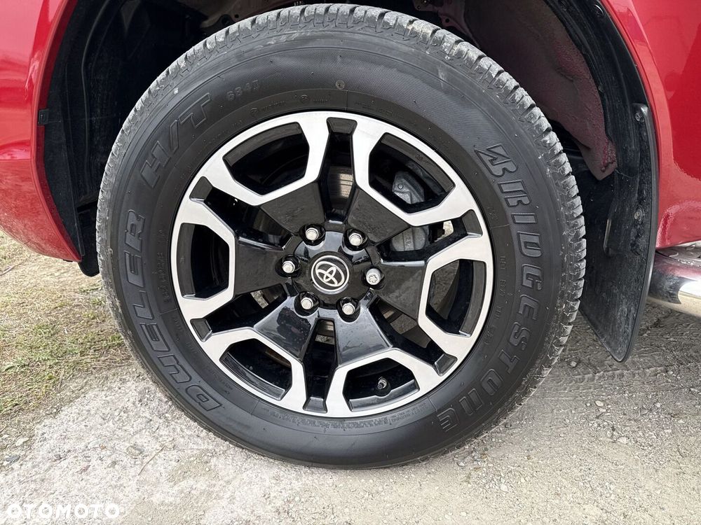 Toyota Hilux - 16