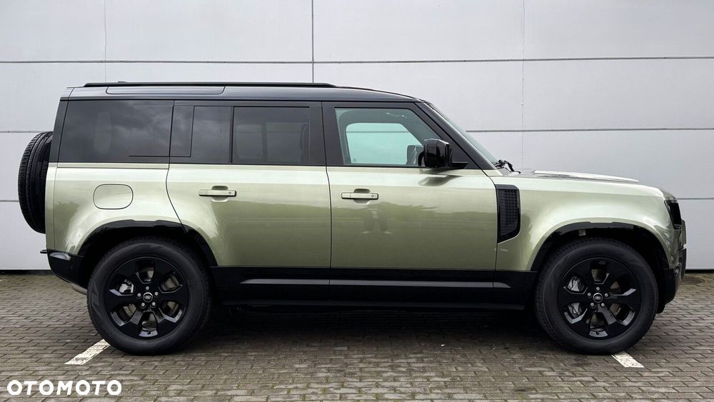 Land Rover Defender - 4
