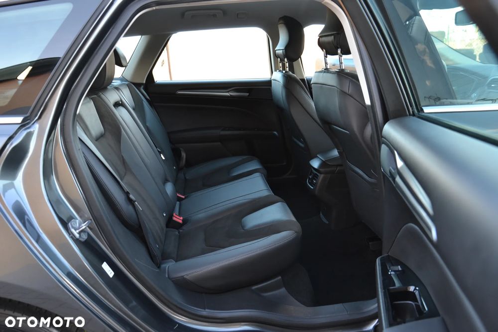 Ford Mondeo 2.0 TDCi STart-Stopp Titanium - 32