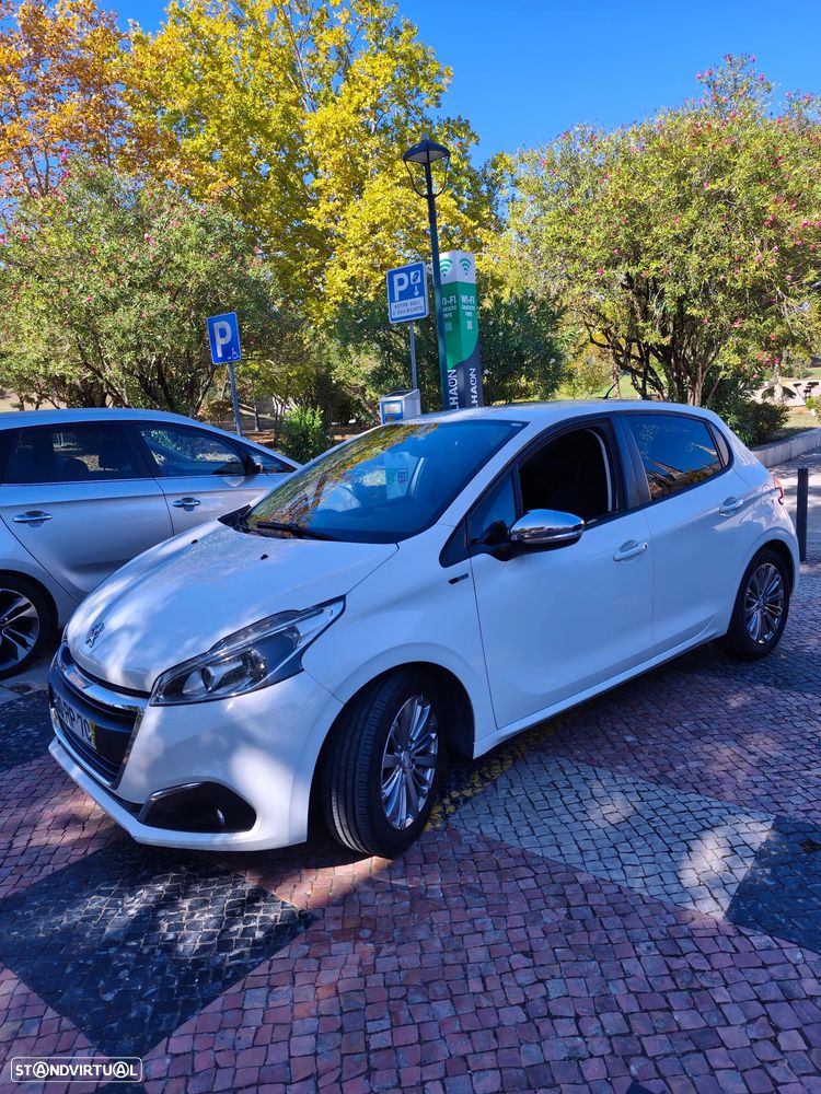 Peugeot 208 1.2 PureTech Style - 28