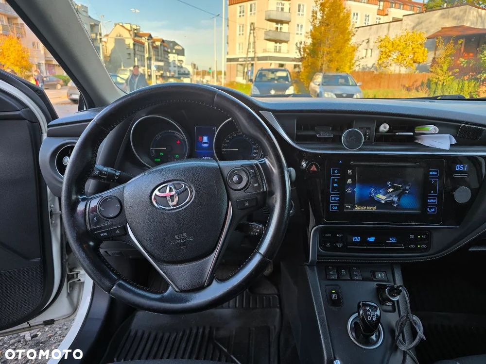 Toyota Auris Hybrid 135 Premium - 19