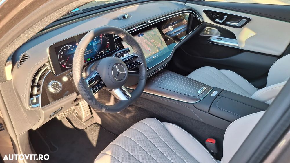 Mercedes-Benz E 300e 4Matic 9G-TRONIC - 12