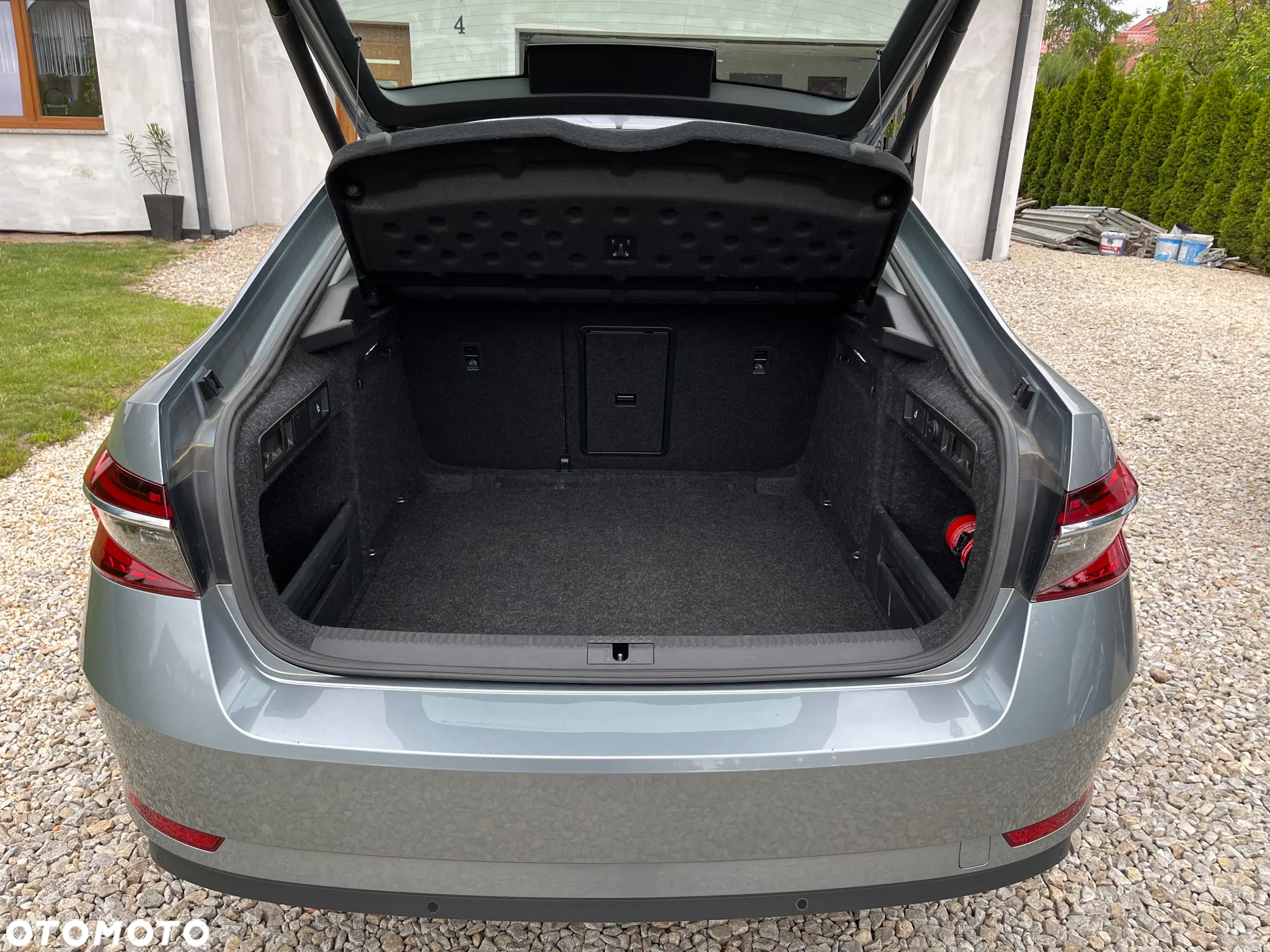 Skoda Superb 2.0 TDI SCR Ambition DSG - 19