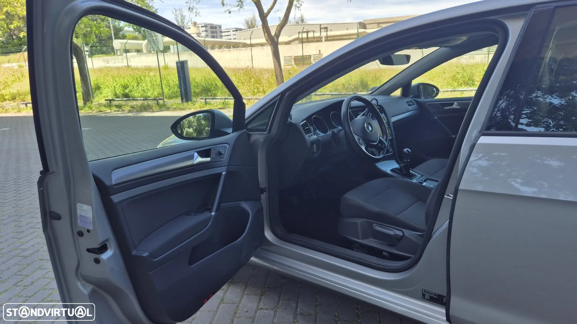 VW Golf 1.0 TSI Confortline - 8