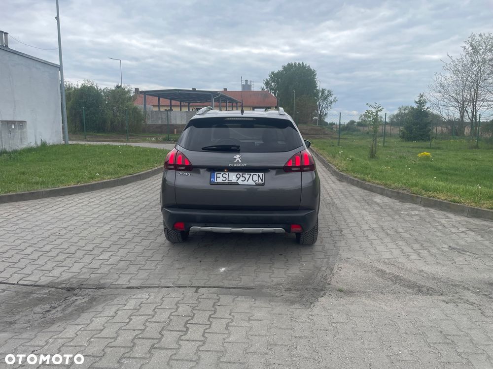 Peugeot 2008 - 11