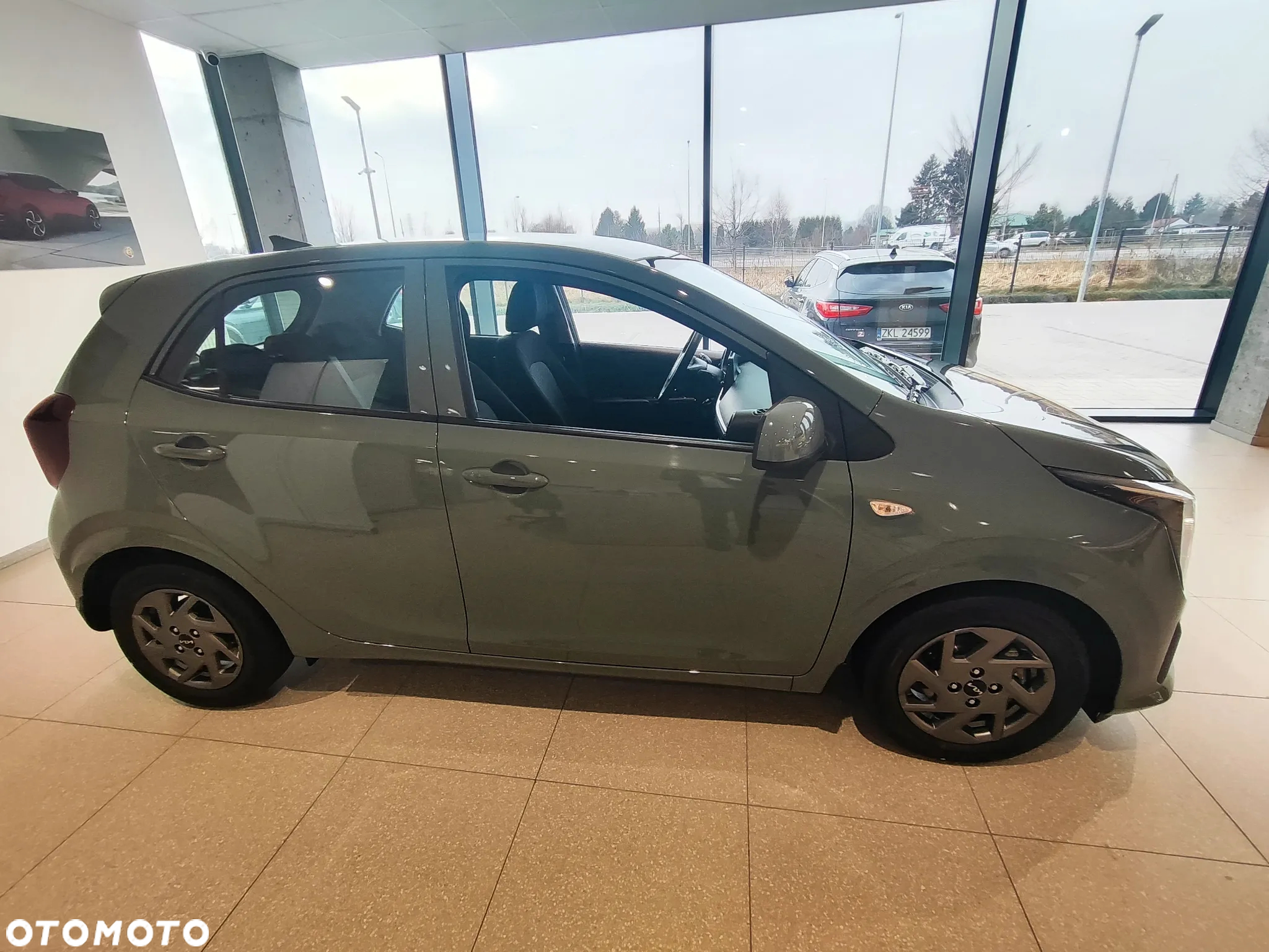 Kia Picanto 1.0 L - 5