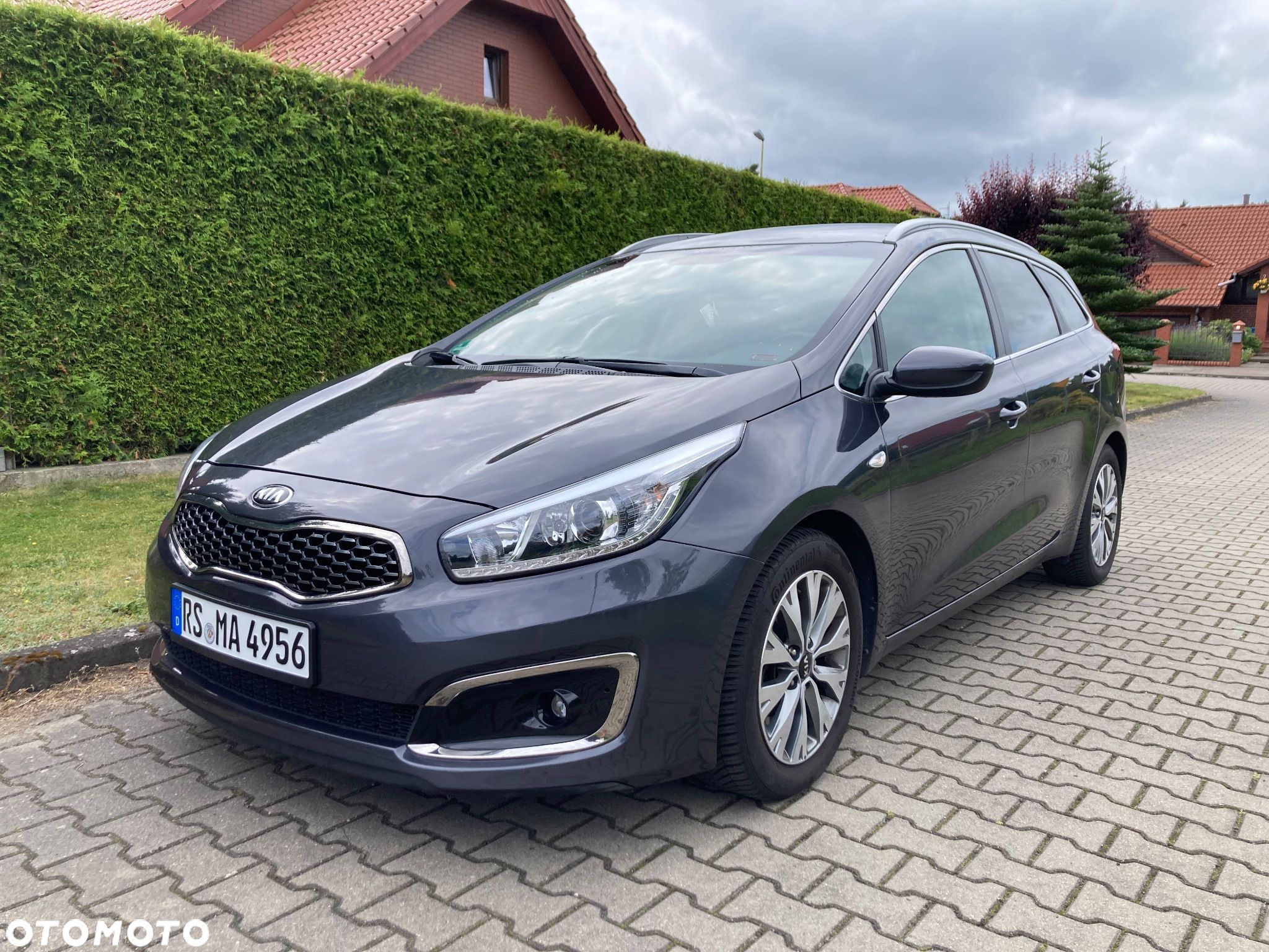 Kia Ceed - 1