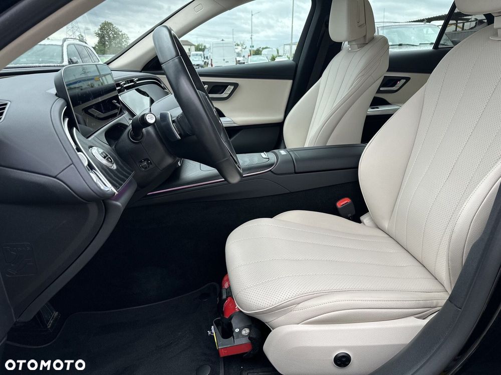 Mercedes-Benz Klasa E 220 d mHEV 4-Matic Avantgarde 9G-Tronic - 19