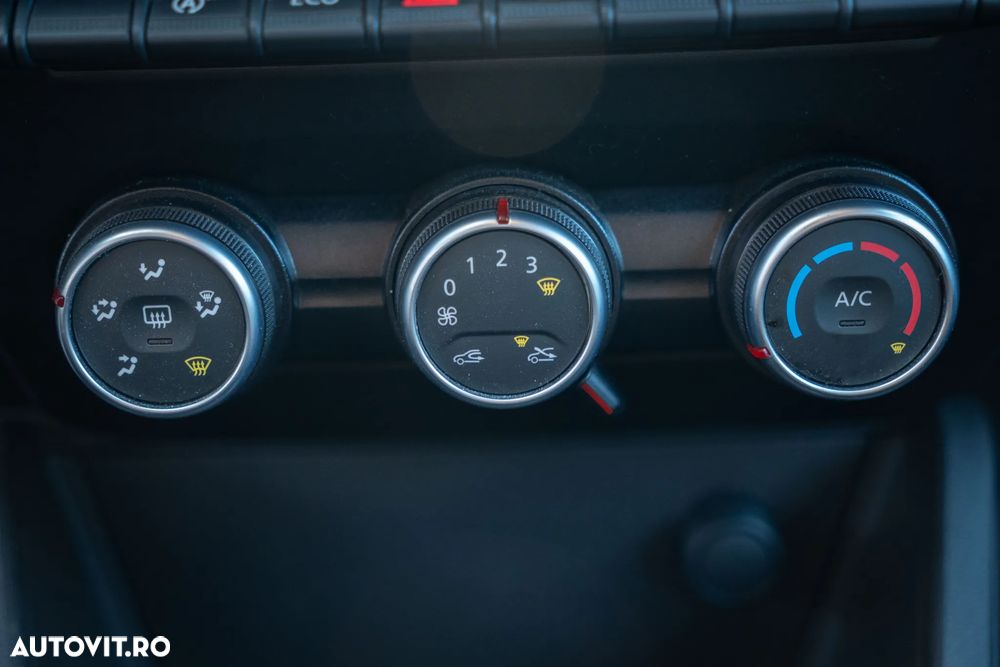 Dacia Duster 1.5 Blue dCi 4WD Comfort - 30